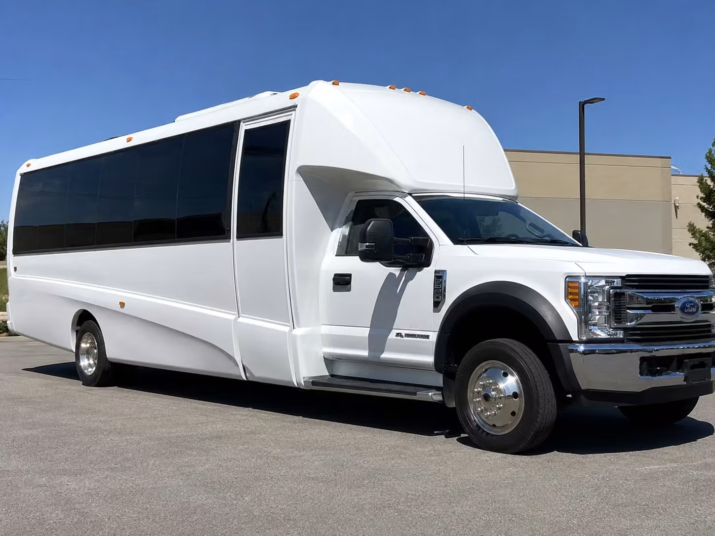 15 passenger minibus