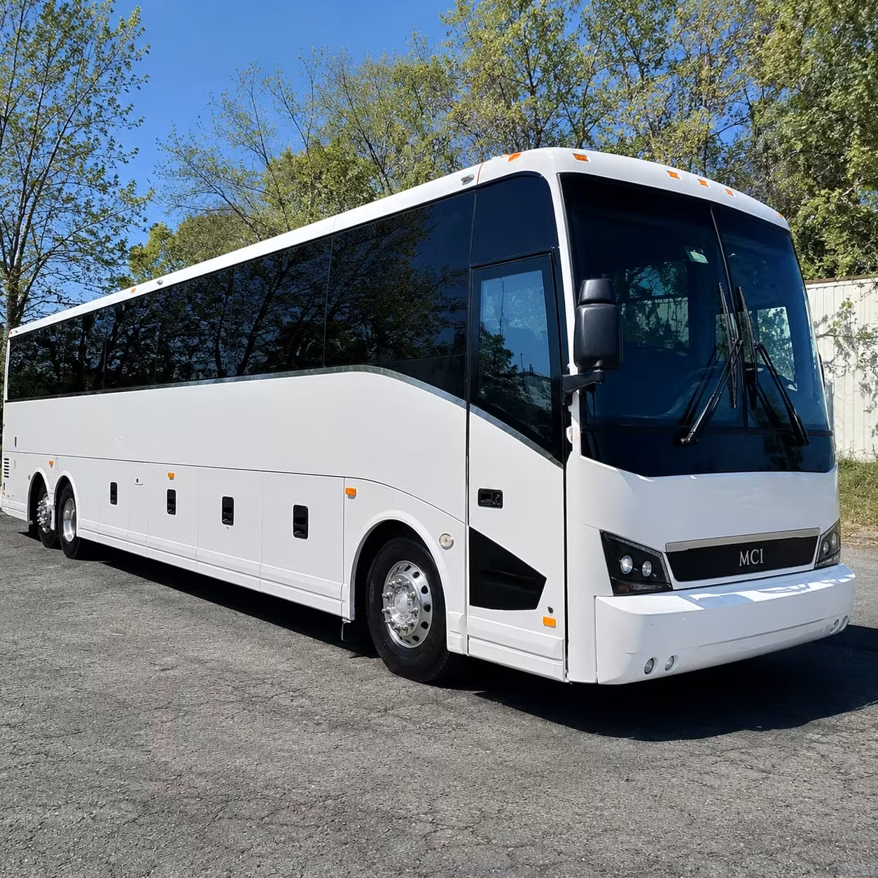 charterbusrentalmiamibeachfl com makes finding long distance transportation in miami beach fast simple and stress free