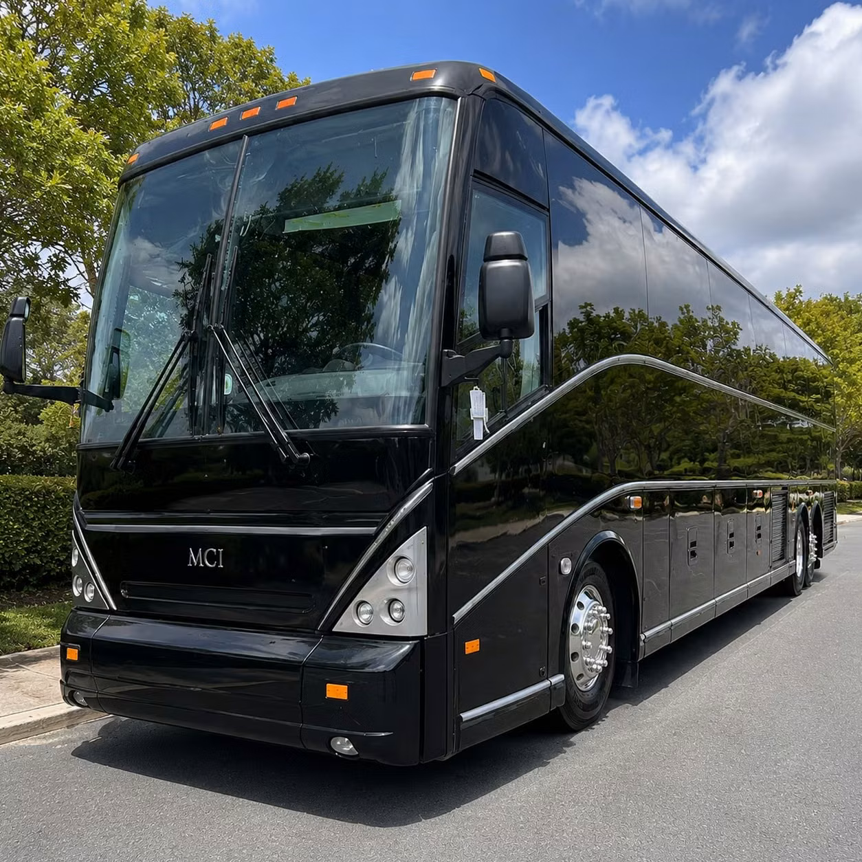 concert bus rentals to the fillmore miami beach and mid beach venues